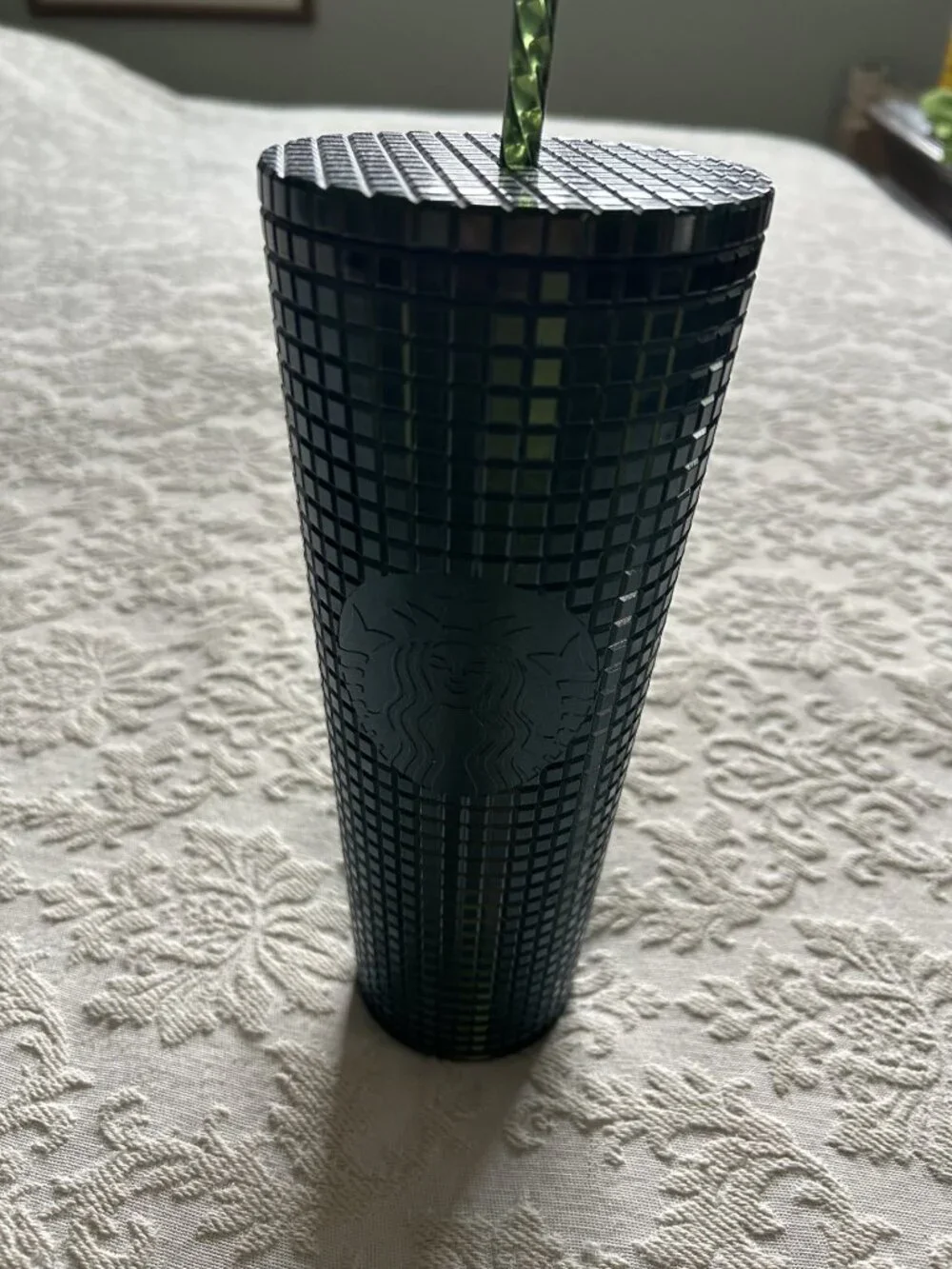 Starbucks Holiday 2021 Dark Green Metallic Grid Tumbler 24 oz / Venti Cold Cup